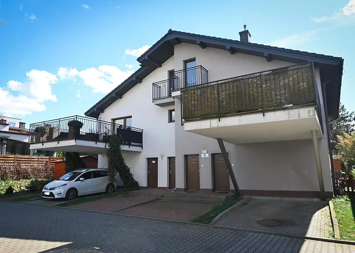 Malinowelove Aircon, 3 Rooms, Parking, Ogrod